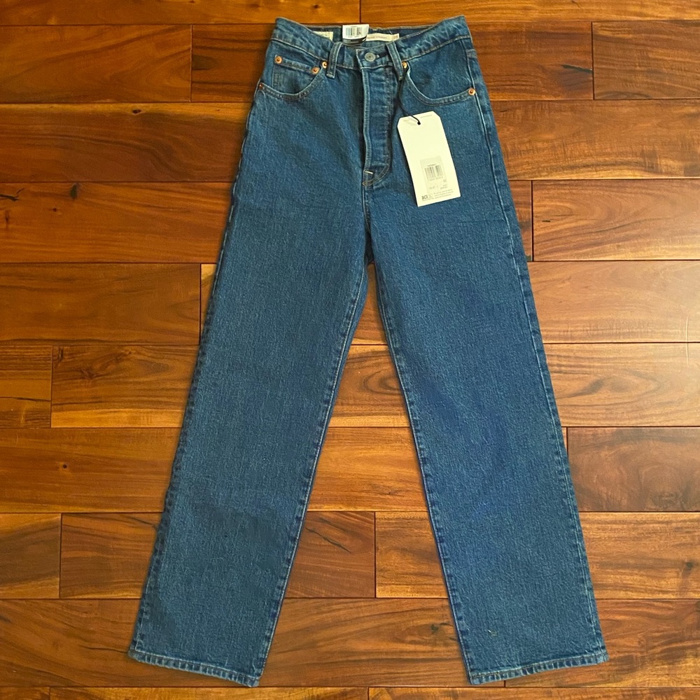 Levi’s, rib cage, 25. NWT